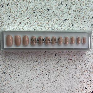 Static Nails Reusable Pop-On Manicures®